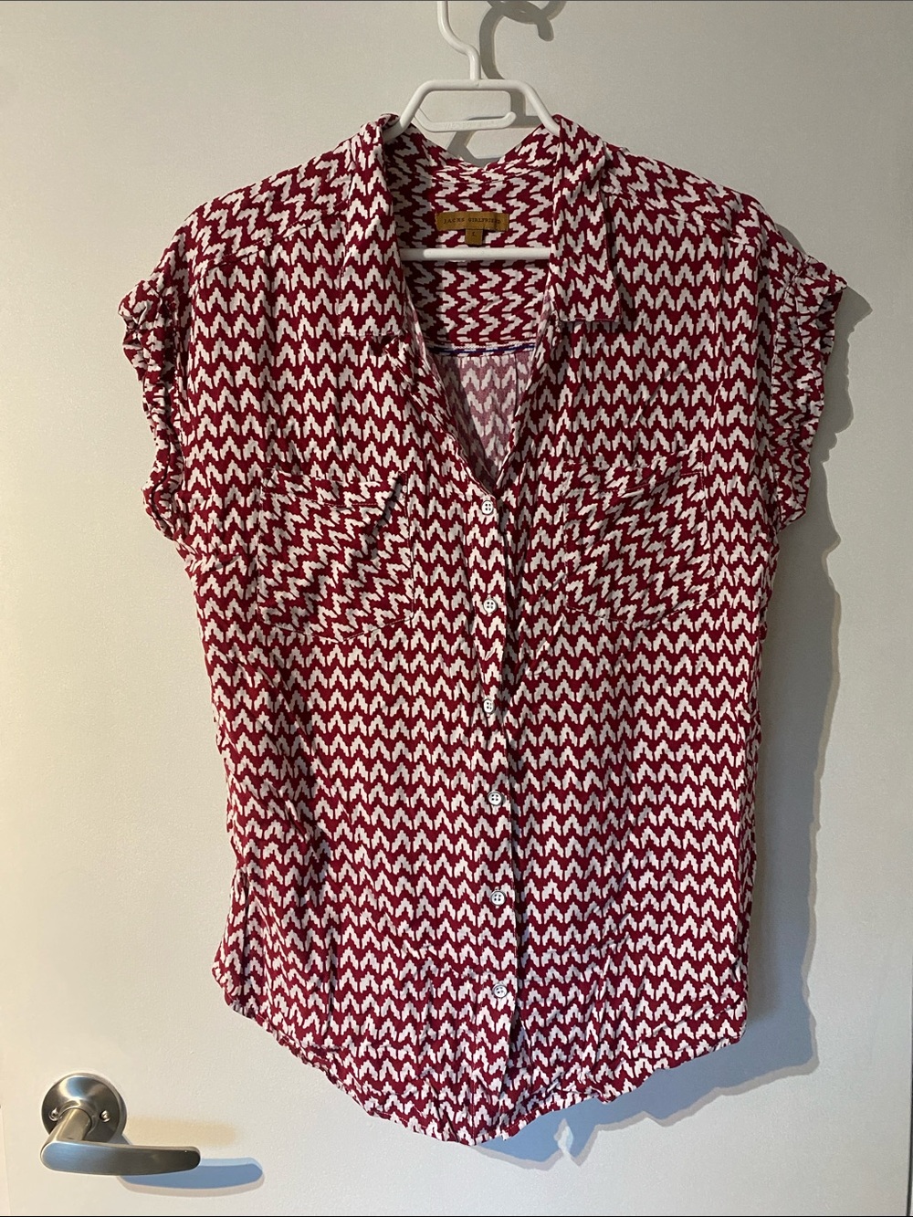 JACHS Girlfriend Red and White Chevron Button-Down Blouse